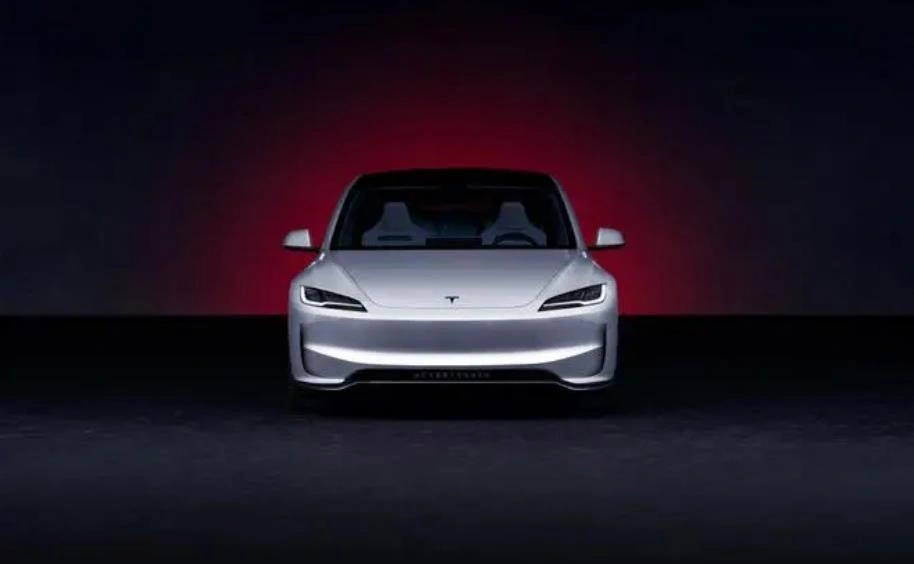 特斯拉Tesla：计划于2025年中旬开始生产新款小型电动跨界车，代号“Redwood”