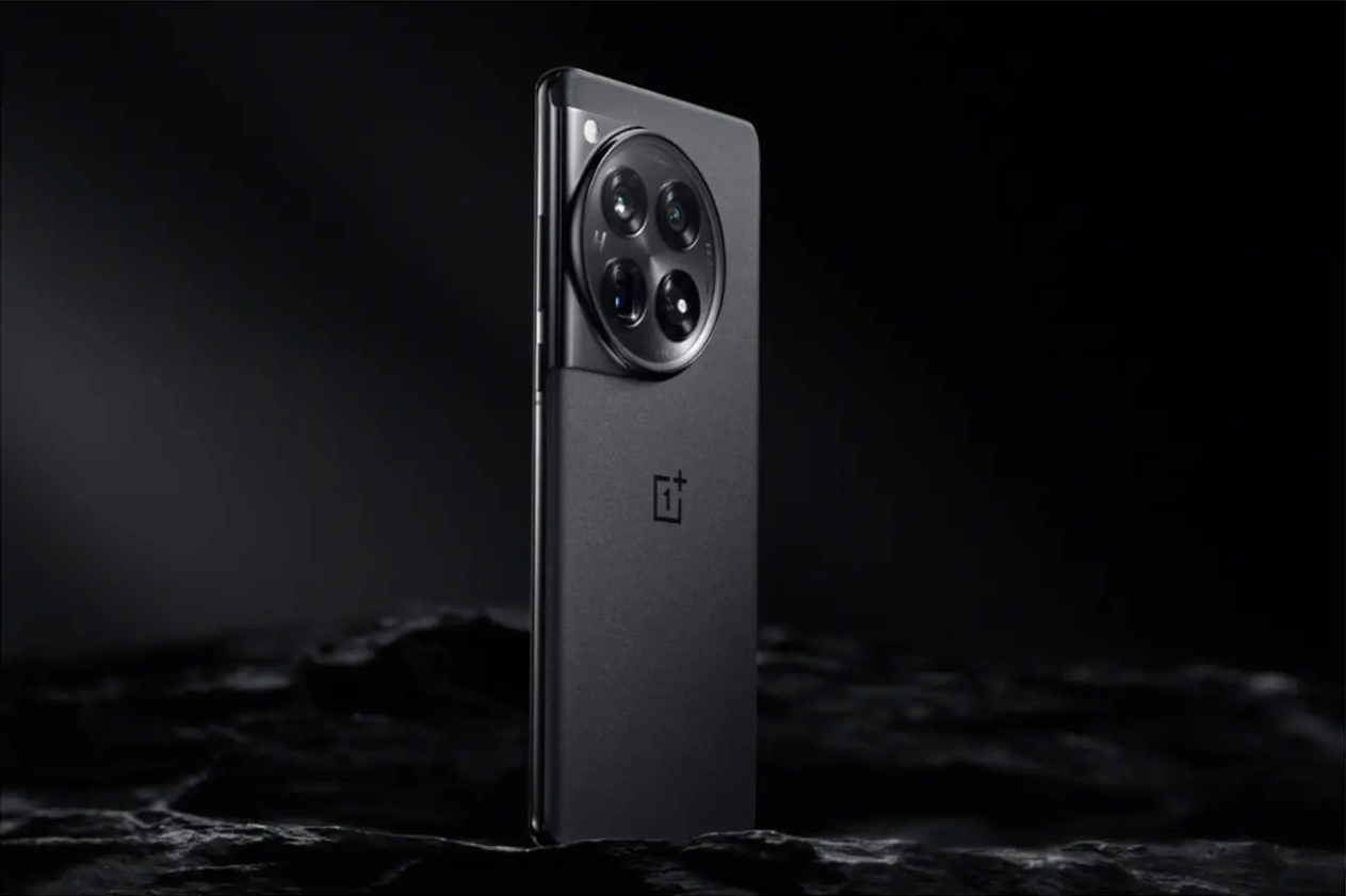 一加OnePlus 12携人工智能AI功能2月6日在美国震撼登场，打造全新智能体验